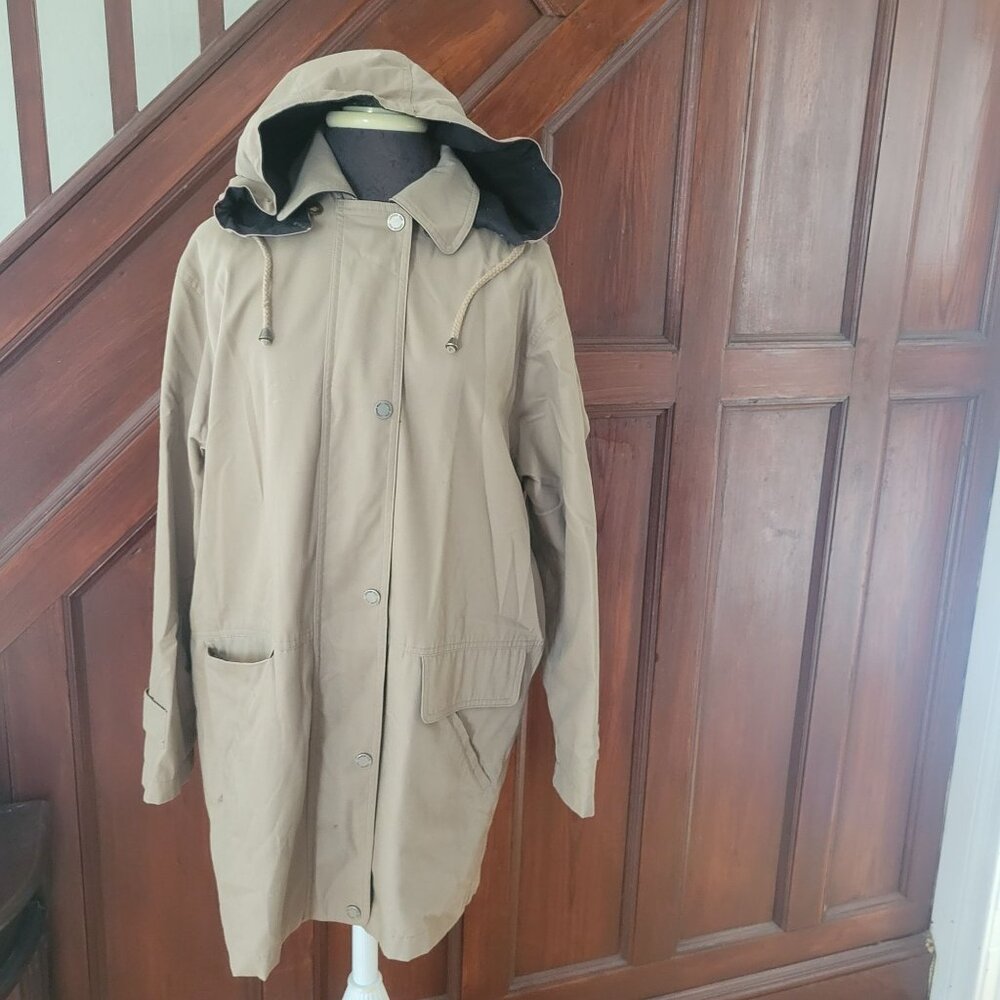 Vintage London Fog Beige Hooded Trench Coat With Button & Zip Closure Size Small